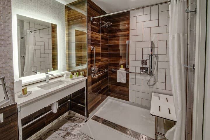 Bathroom shower